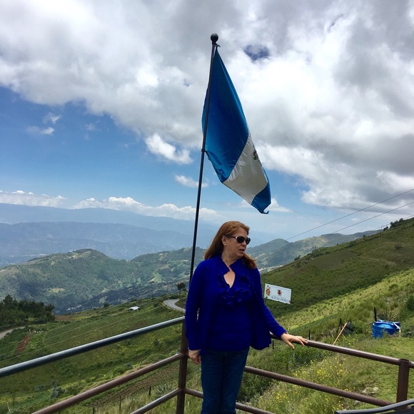 Meet your Posher, Sara - Picture 2 of 2